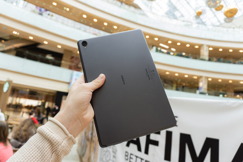 Обзор Huawei MediaPad M6 10.8: действительно конкурент бюджетному iPad?