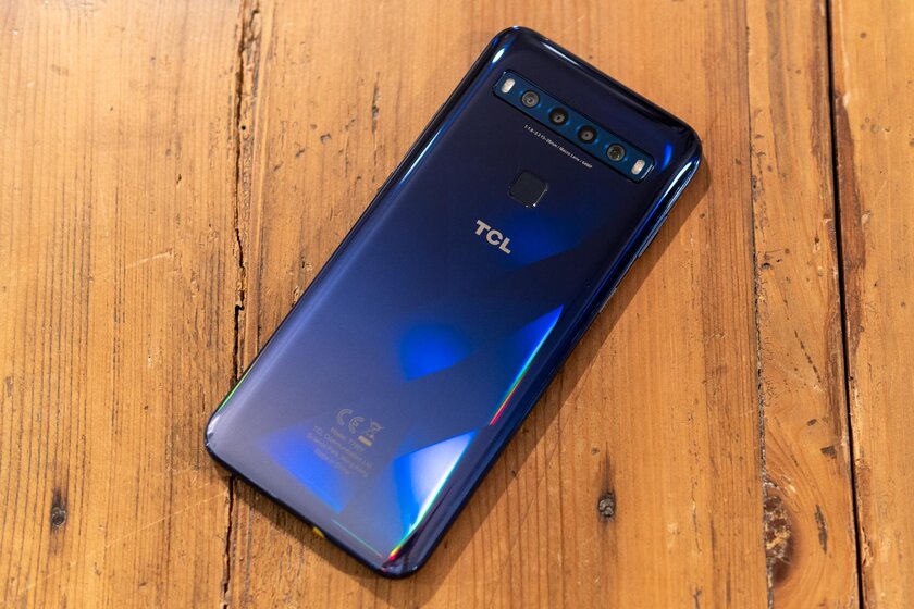 TCL: первый смартфон с 5G и пара героев из среднего сегмента