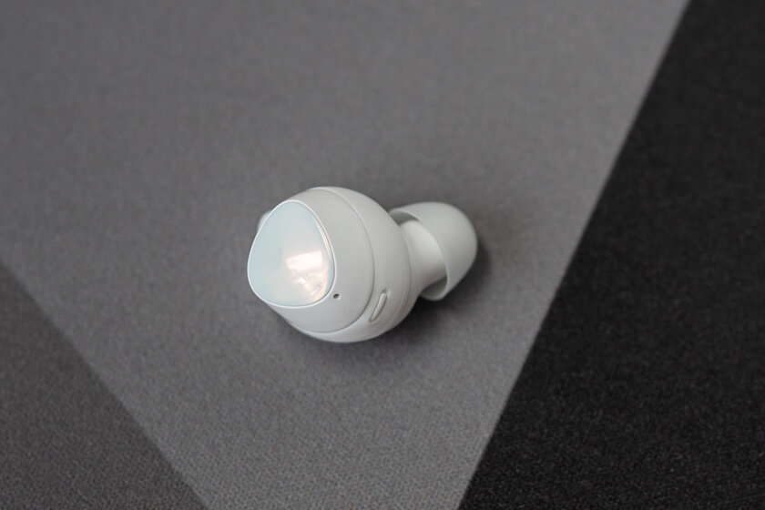 Обзор Samsung Galaxy Buds+: полезное обновление