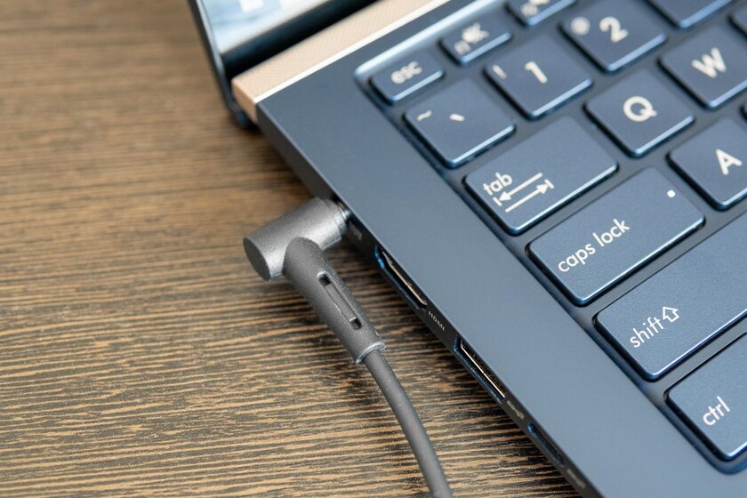 Обзор ASUS ZenBook UX434F: всего лишь один нюанс