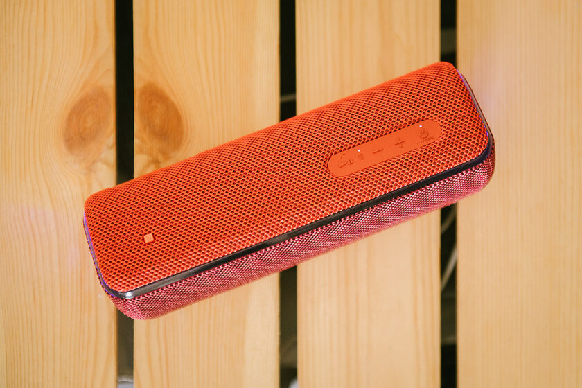 Обзор колонки Sony SRS-XB31: в ожидании вечеринок