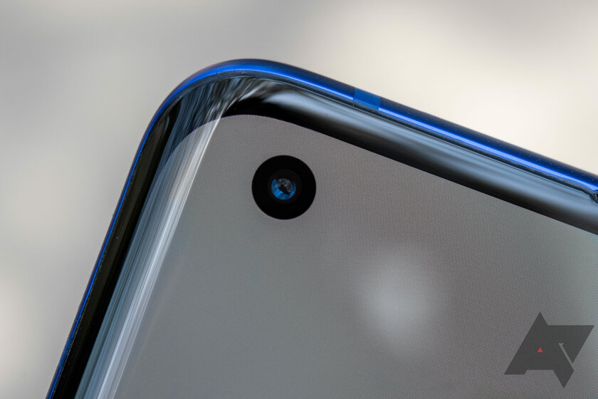 Обзор OnePlus 8 Pro: когда убийца флагманов стал флагманом