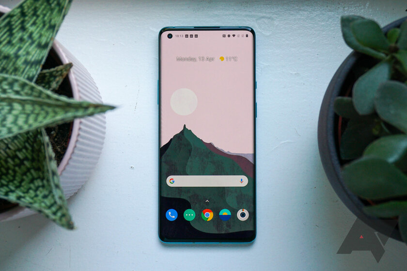 Обзор OnePlus 8 Pro: когда убийца флагманов стал флагманом