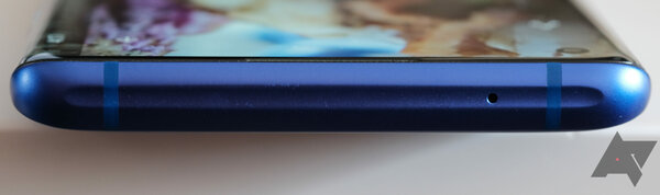 Обзор OnePlus 8 Pro: когда убийца флагманов стал флагманом