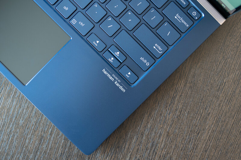 Обзор ASUS ZenBook UX434F: всего лишь один нюанс