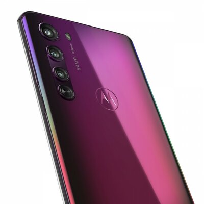Красиво и ультимативно: Motorola представила флагманы Edge и Edge+