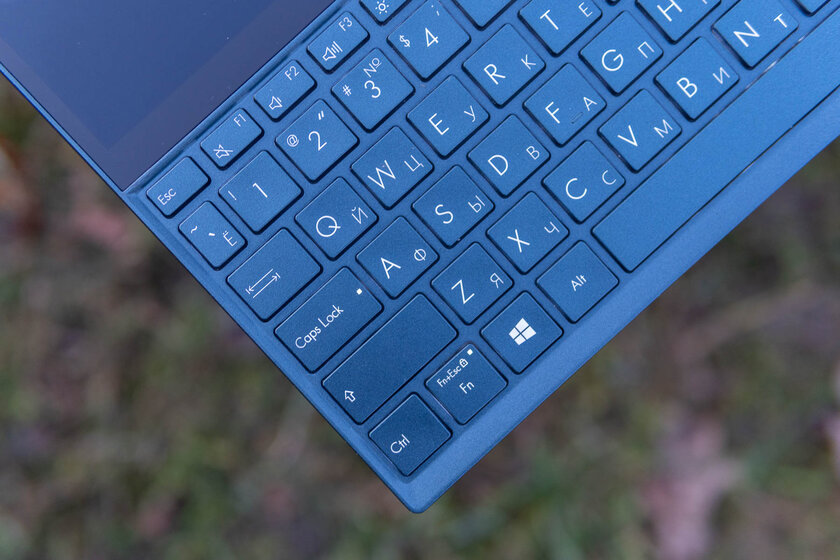Тестируем ноутбук с двумя дисплеями: на что способен ASUS ZenBook Duo UX481F