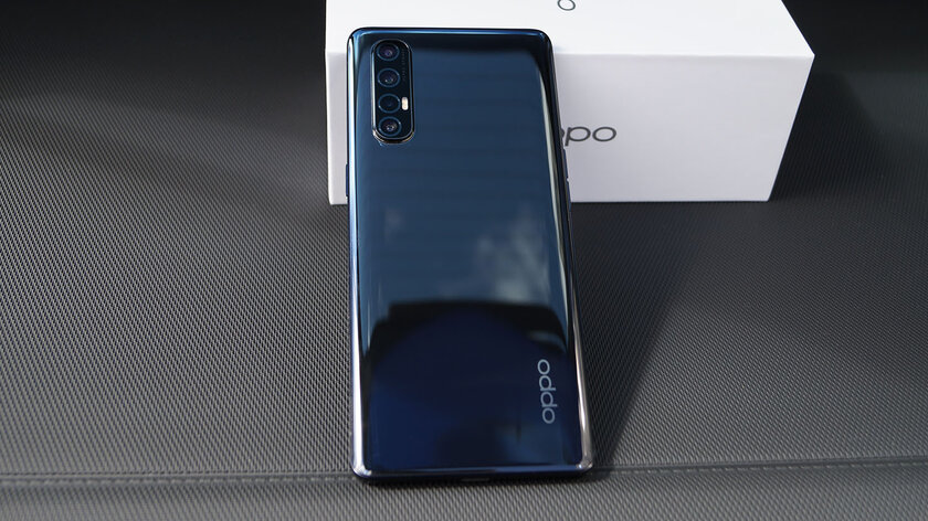 Обзор смартфона OPPO Reno3 Pro: тонкий намек на высокий стиль — Особенности дизайна и материалы. 3