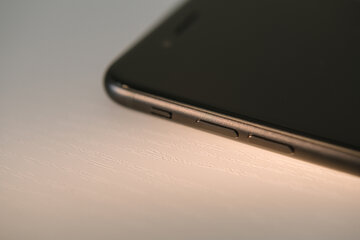 Обзор iPhone SE (2020): отличное предложение — Дизайн iPhone с 2014 по 2017 годы. 8