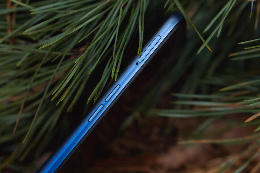 Обзор Realme 6: 90 Гц и 30 Вт за копейки