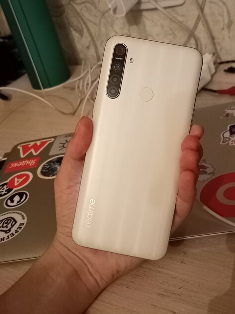 Обзор Realme 6: 90 Гц и 30 Вт за копейки