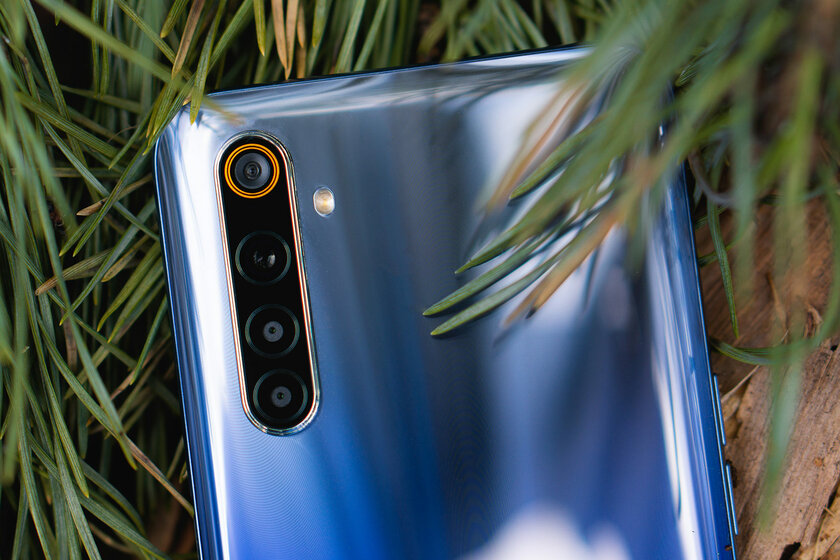 Обзор Realme 6: 90 Гц и 30 Вт за копейки