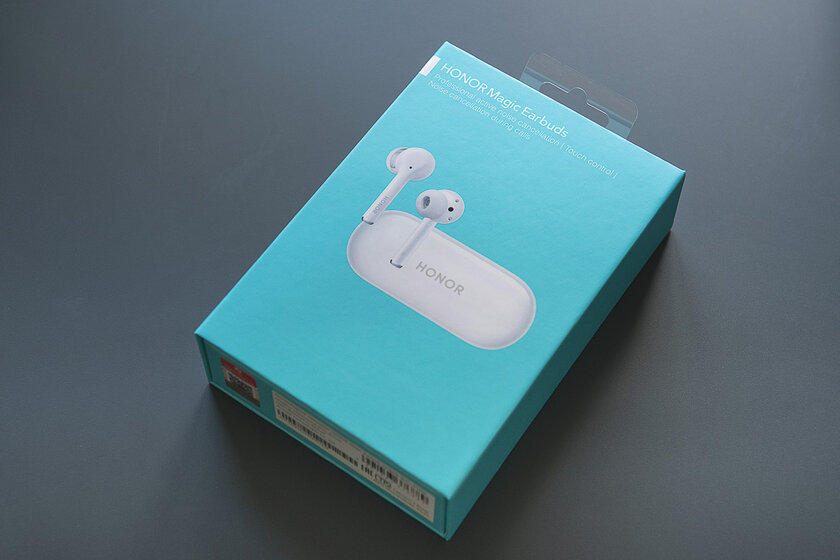 Обзор наушников HONOR Magic Earbuds. Не яблоком единым — Распаковываем и трогаем. 1
