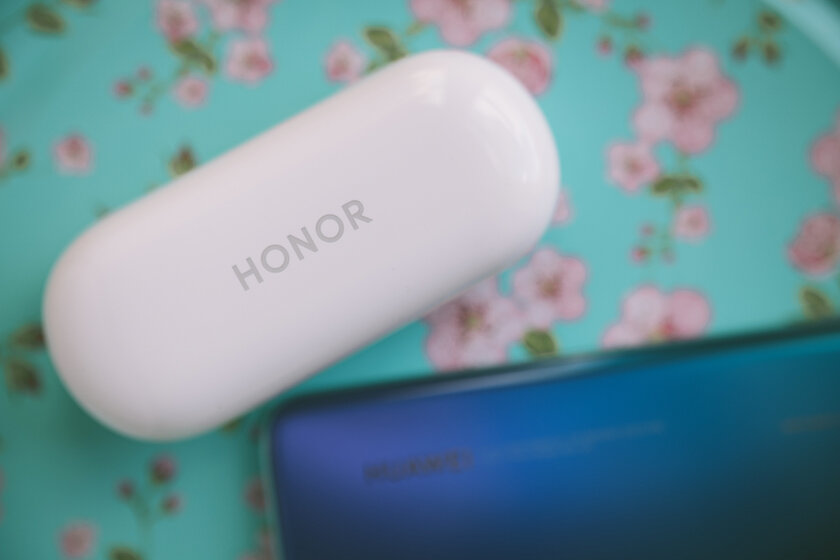 Обзор наушников HONOR Magic Earbuds. Не яблоком единым — Распаковываем и трогаем. 4