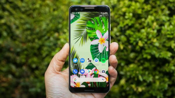 Не спешите покупать iPhone SE (2020): у него куча альтернатив на Android по цене и размеру