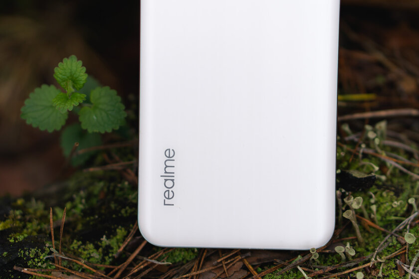 Обзор Realme 6i: третий лишний