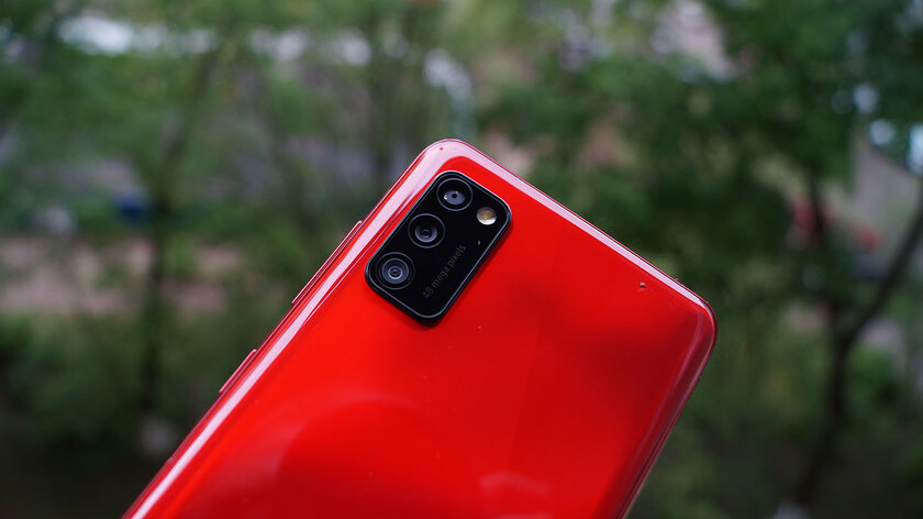 Тест смартфона Samsung Galaxy A41: приятный снаружи и удобный внутри