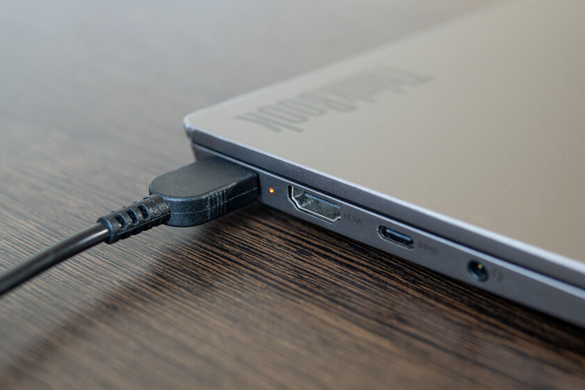 Обзор Lenovo ThinkBook 13s: меж двух огней