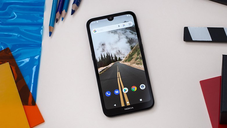 Какой компактный смартфон выбрать в 2020 году: лучшие модели и дешёвые варианты