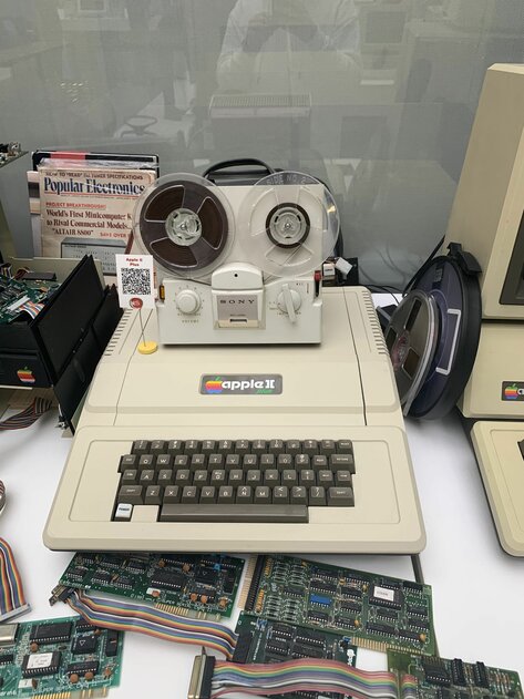 Ровно 43 года назад Apple II перевернул мир: чем он выделялся