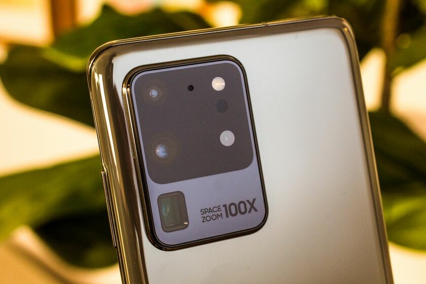 Раскрыты характеристики камеры Samsung Galaxy Note 20 Plus: 50-кратный зум и лазерный автофокус