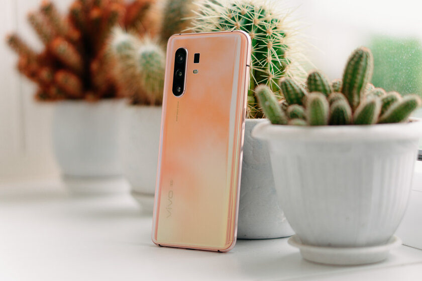 Обзор Vivo X30 Pro: на что способен элегантный «китаец»