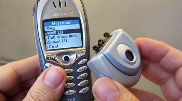 Айтиквариат: вспоминаем Ericsson T68, к которому подключалась камера и клавиатура