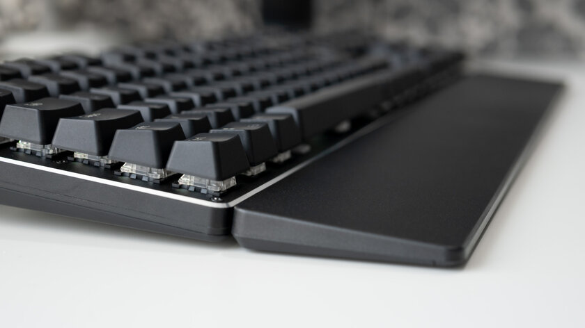 Обзор AOC GK500: удобство тактильной механики