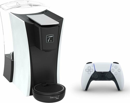 Как интернет отреагировал на дизайн PlayStation 5: лучшие мемы