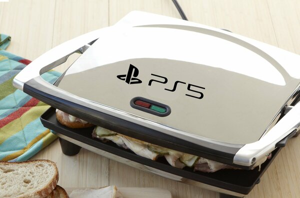 Как интернет отреагировал на дизайн PlayStation 5: лучшие мемы