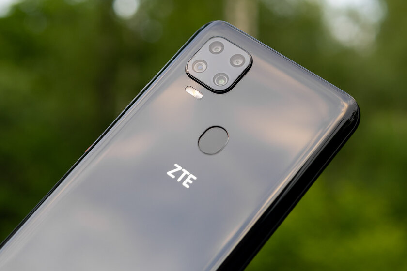 Обзор ZTE Blade V2020: средний класс в глянце