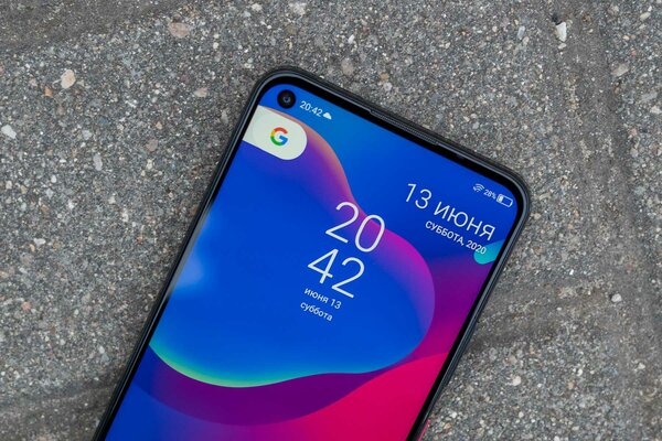Обзор ZTE Blade V2020: средний класс в глянце