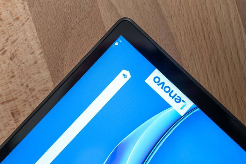Обзор Lenovo M10 FHD Plus: большой экран для развлечений