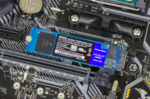 Обзор WD Blue SN550 500: доступный из быстрых — Особенности конструкции. 1