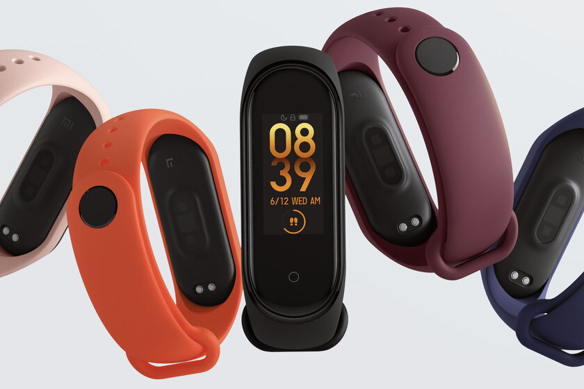 Уверены, что с NFC лучше? Обзор официального Xiaomi Mi Band 4 NFC для России