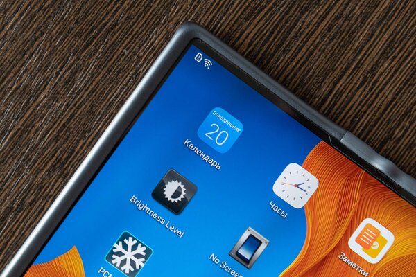 Попользовался гибким Huawei Mate Xs и теперь не хочу возвращаться к обычному смартфону
