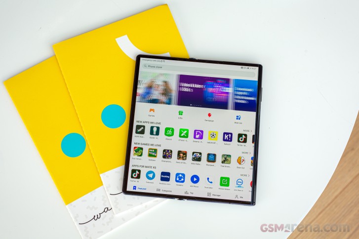 Попользовался гибким Huawei Mate Xs и теперь не хочу возвращаться к обычному смартфону