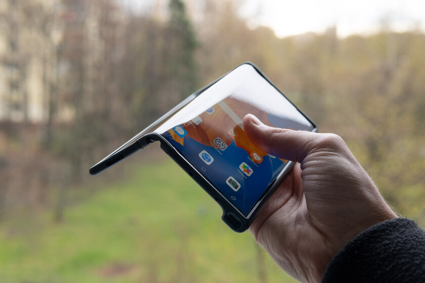 Попользовался гибким Huawei Mate Xs и теперь не хочу возвращаться к обычному смартфону