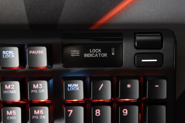 Обзор SteelSeries Apex 5: дисплей вместо индикаторов — Многофункциональный дисплей. 12