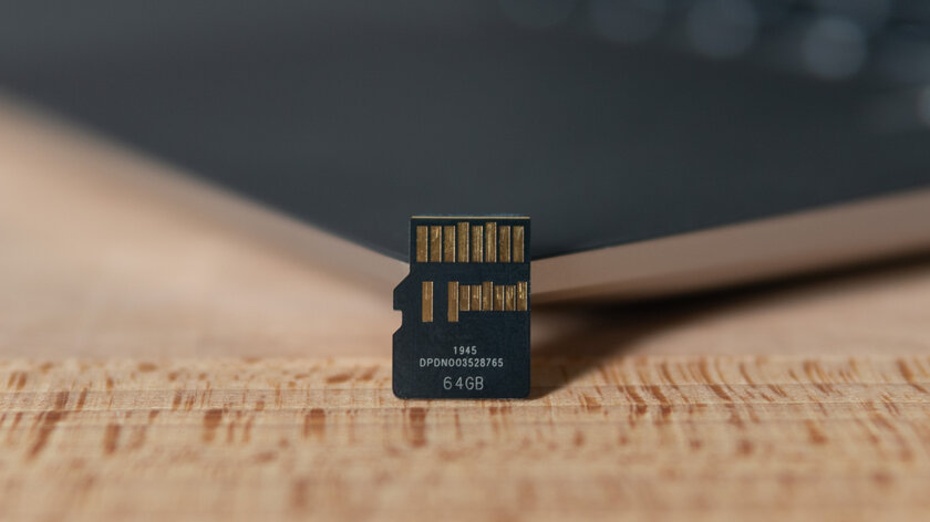 Тест карты памяти Kingston Canvas React Plus: накопитель для профи