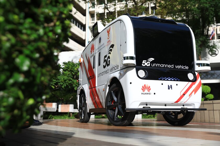 Беспилотные автомобили Huawei с 5G пришли на помощь в борьбе с коронавирусом