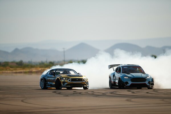 Ford создал 1400-сильный электрический Mustang Mach-E