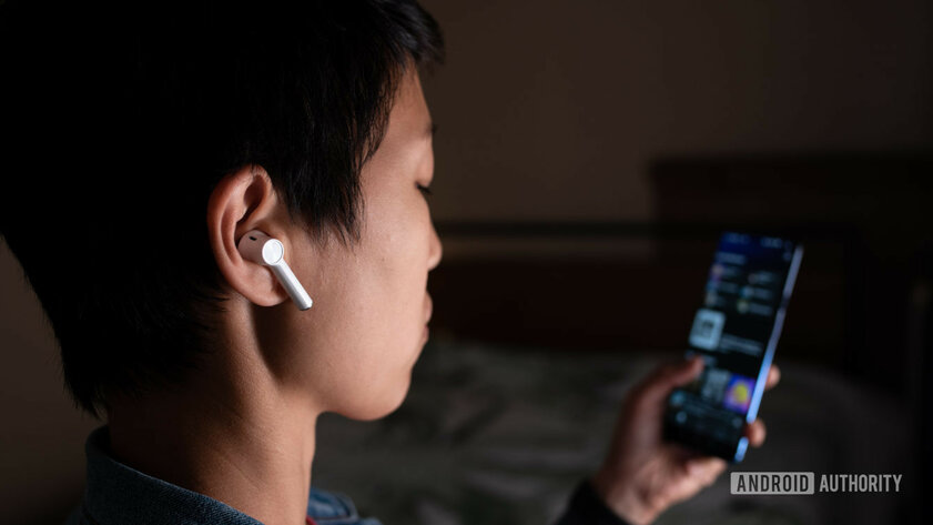 Обзор OnePlus Buds: наушники не для всех
