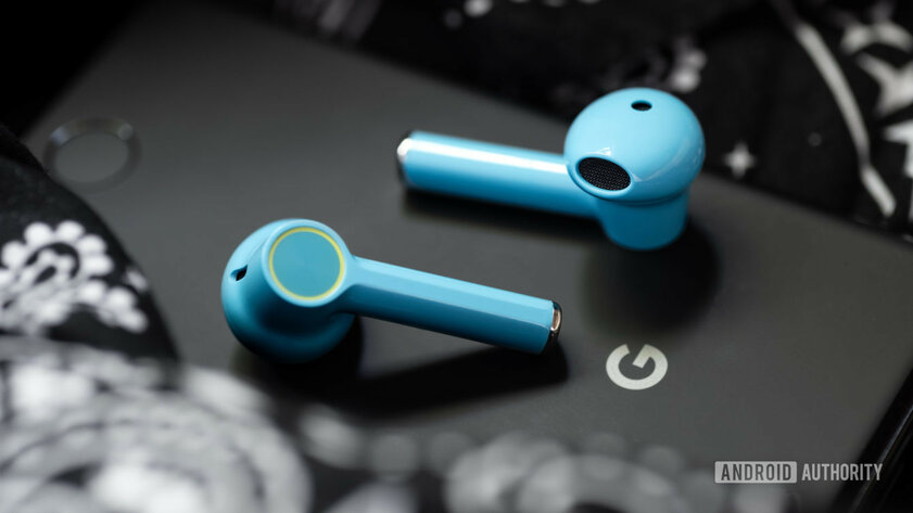 Обзор OnePlus Buds: наушники не для всех