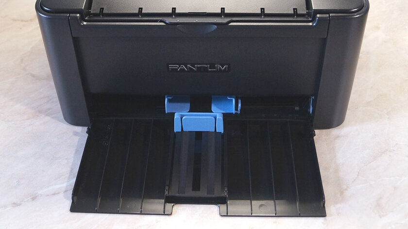 Обзор Pantum P2500W: беспроводная печать и «домашняя» заправка — Внешний вид и органы управления. 2