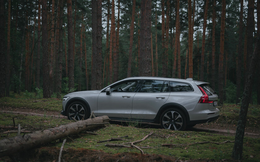 Тест-драйв Volvo V60 Cross Country '19. Встреча с единорогом