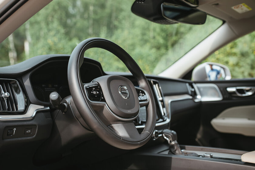 Тест-драйв Volvo V60 Cross Country '19. Встреча с единорогом