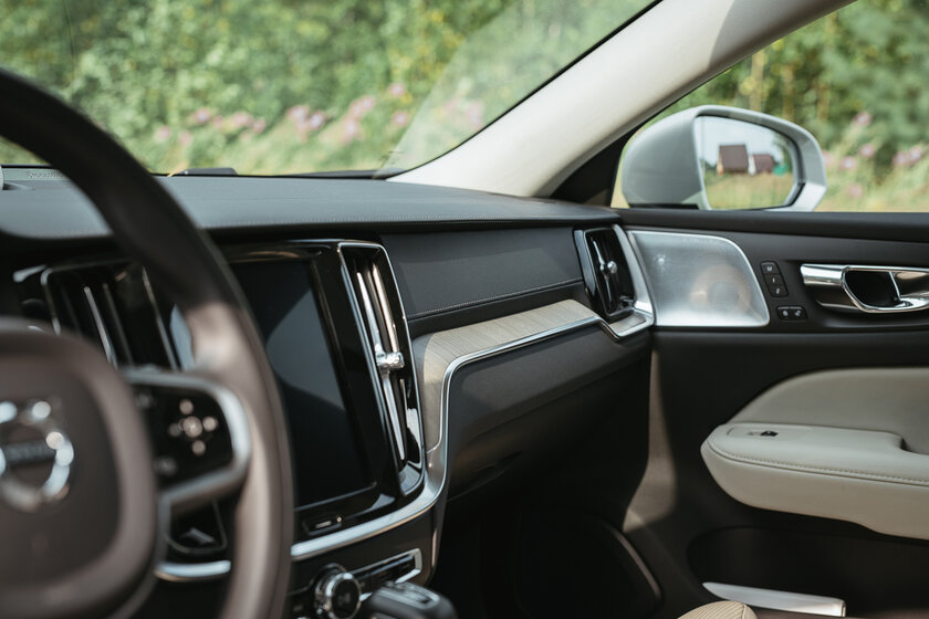 Тест-драйв Volvo V60 Cross Country '19. Встреча с единорогом