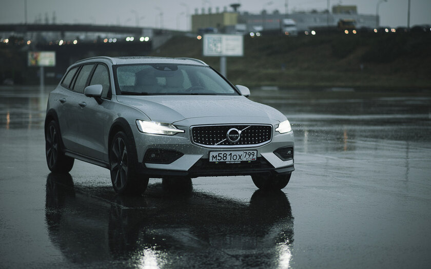 Тест-драйв Volvo V60 Cross Country '19. Встреча с единорогом