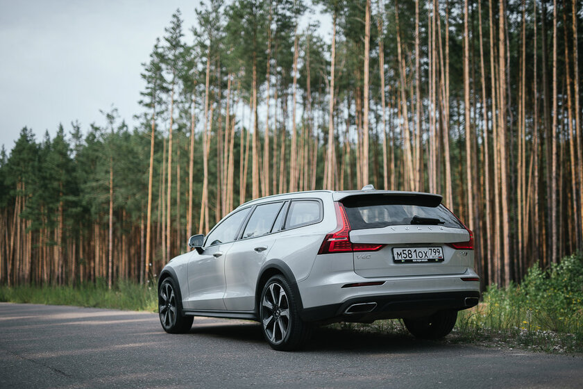 Тест-драйв Volvo V60 Cross Country '19. Встреча с единорогом